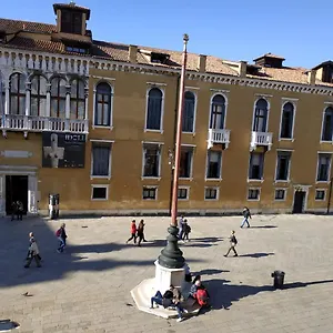 Affittacamere Residenza Nobile - Locazione Turistica, Venezia